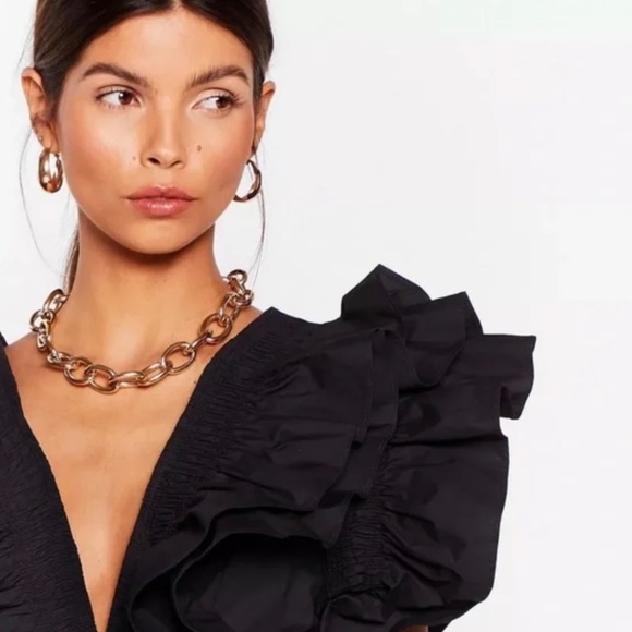 Nasty Gal Plunging V - NWT - Picture 5 of 5